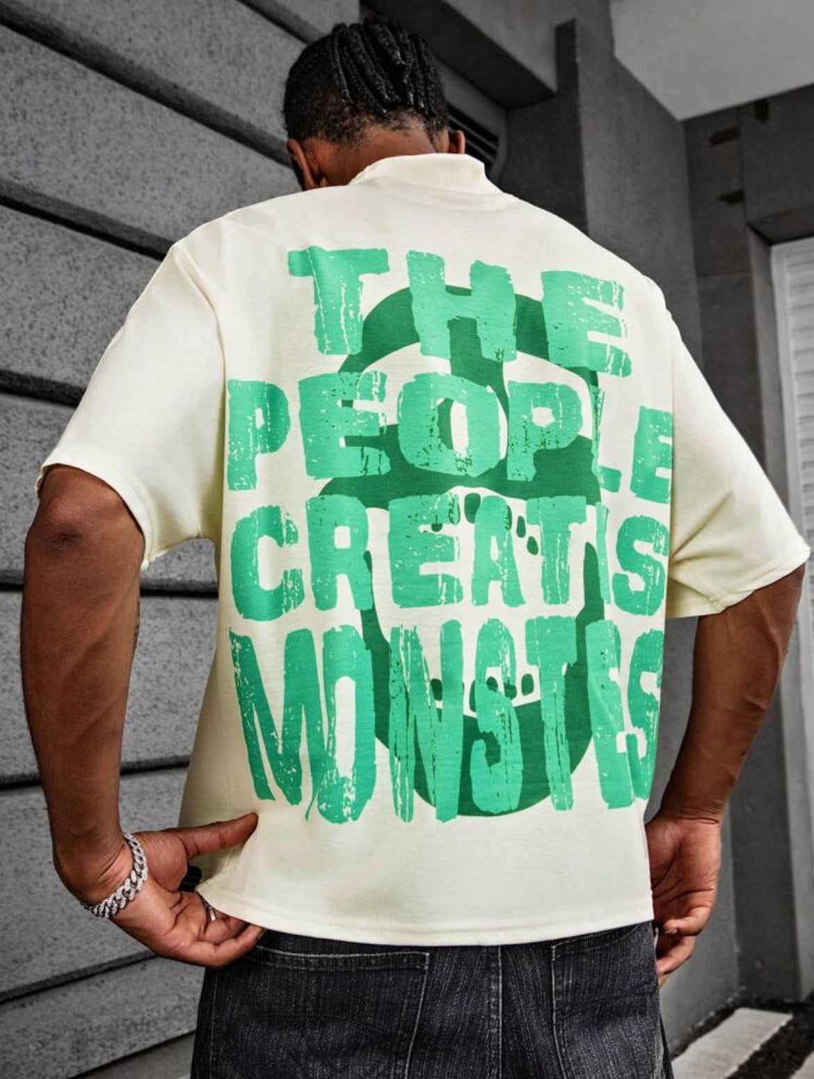 Manfinity Streetrush Men’s Oversized Cropped T-Shirt