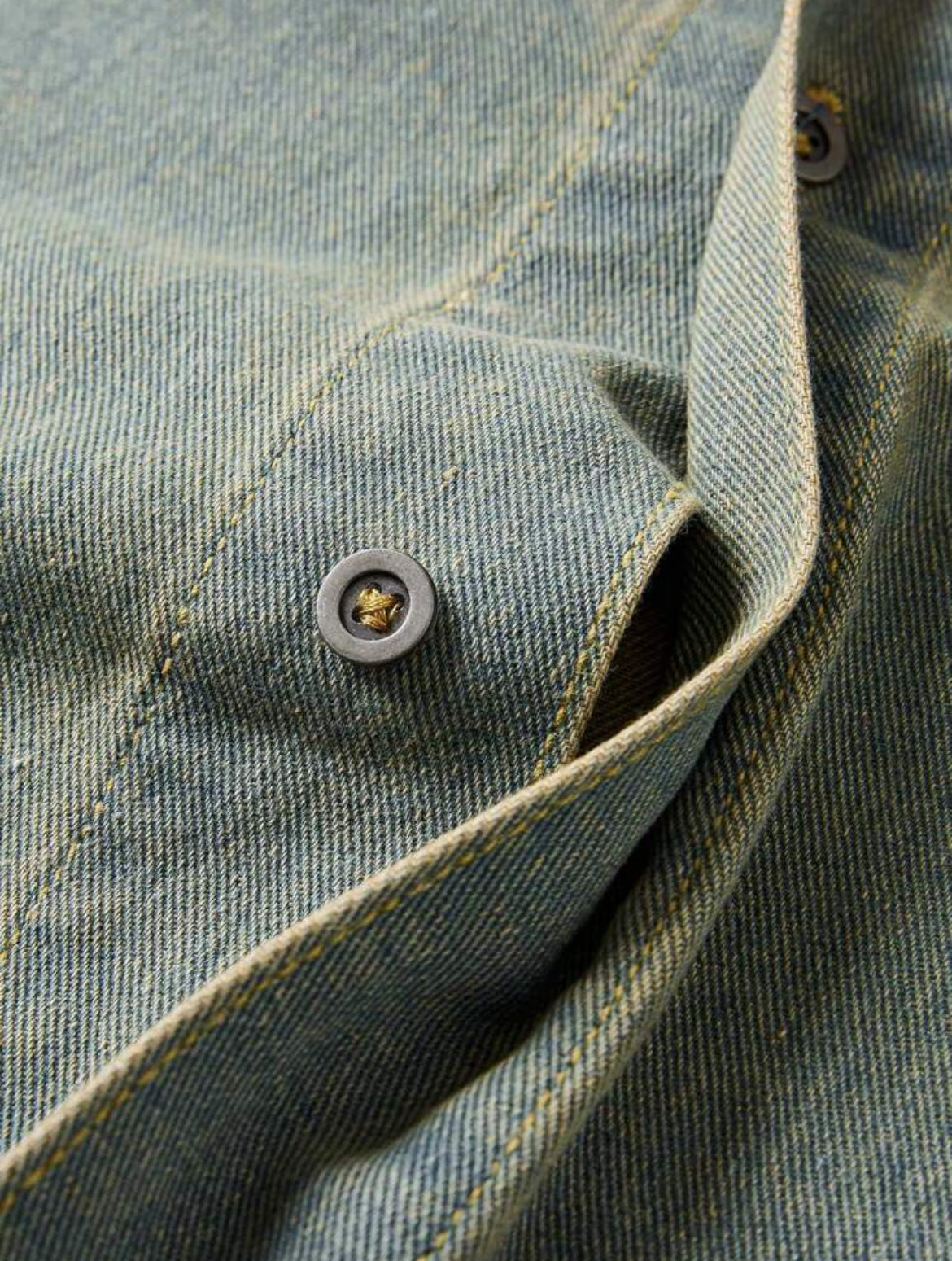 ROMWE Men’s Raw Trim Star Denim Oversized Shirt