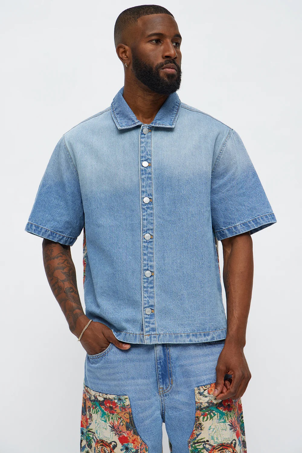NovaMen Relaxed Ansel Tapestry Denim Short Sleeve Shirt