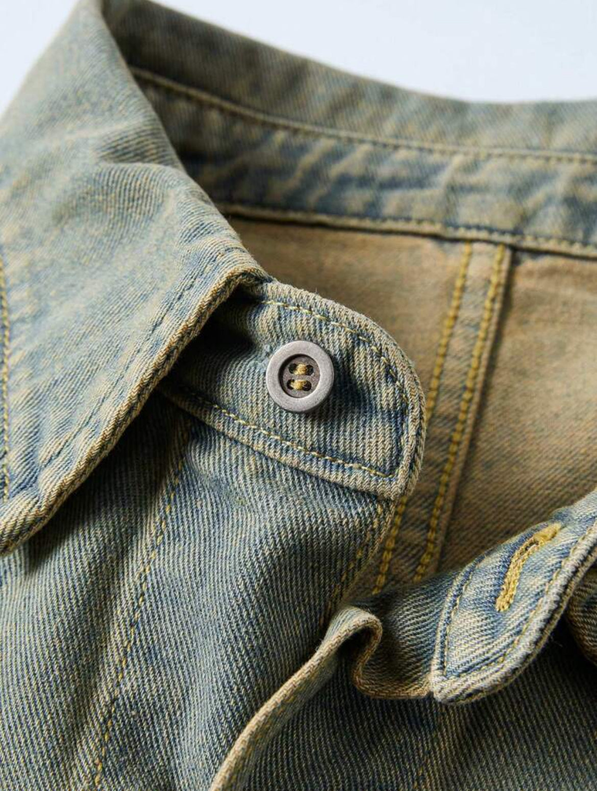 ROMWE Men’s Raw Trim Star Denim Oversized Shirt